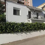Nicola's House With Private Parking Σπίτι διακοπών