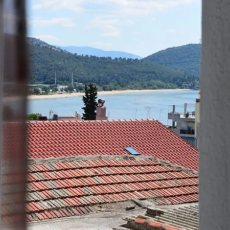 Holiday home Nicola's House With Private Parking