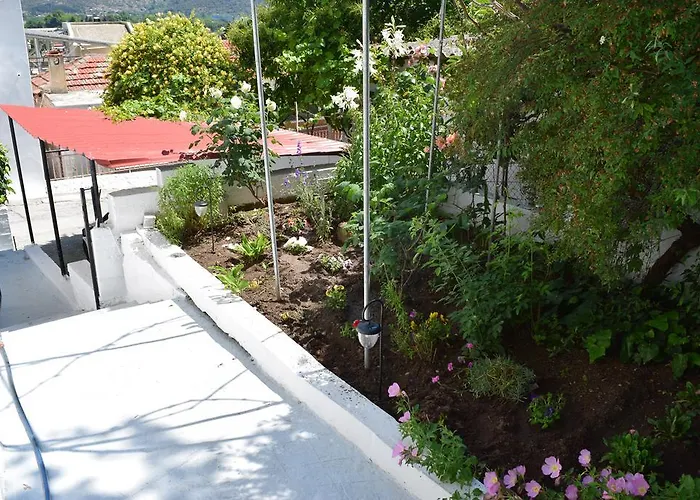 Дом отдыха Nicola's House With Private Parking Кавала