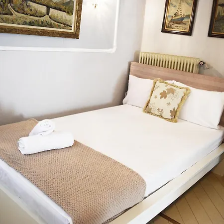 بيت للعطل Nicola's House With Private Parking *